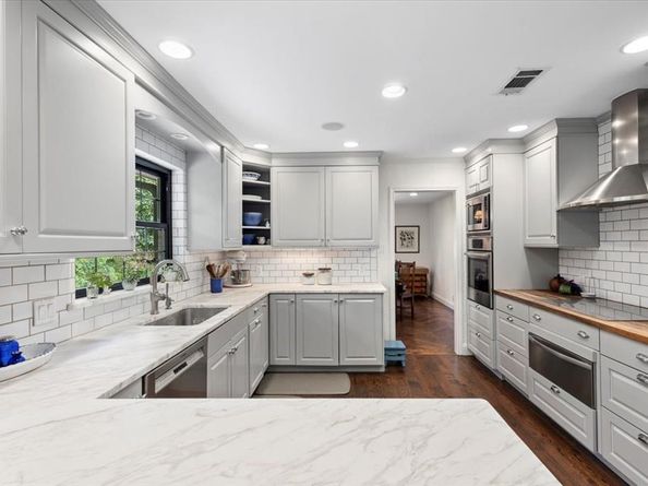2417  Winton Terrace W, Fort Worth Texas 76109