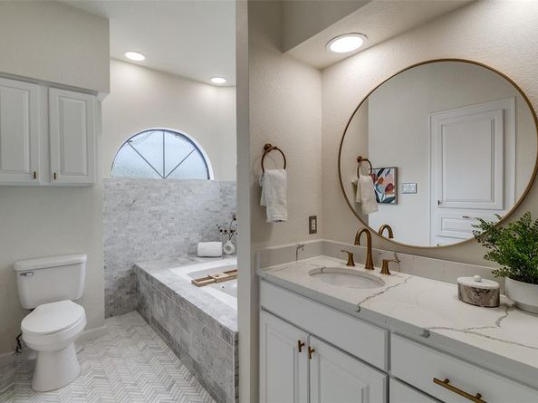 218 N Beacon Street  102, Dallas Texas 75214