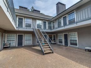 218 N Beacon Street  102, Dallas Texas 75214