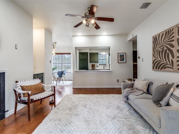 218 N Beacon Street  102, Dallas Texas 75214