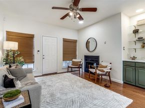 218 N Beacon Street  102, Dallas Texas 75214