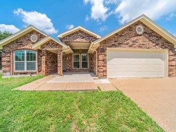 1940  Green Willow Drive 