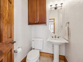 1012  Pavillion Street , Dallas Texas 75204