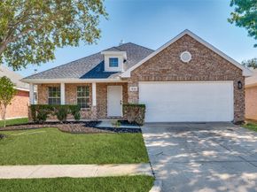 1028  Aviary Drive , Aubrey Texas 76227