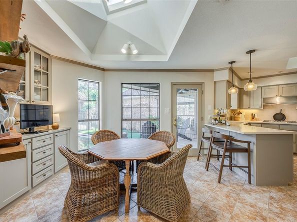 5105  Chad Drive , Arlington Texas 76017