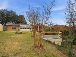 525 W Ridgewood Drive , Garland Texas 75041