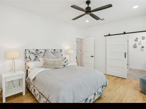 503 N Peak Street , Dallas Texas 75246