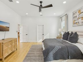 503 N Peak Street , Dallas Texas 75246