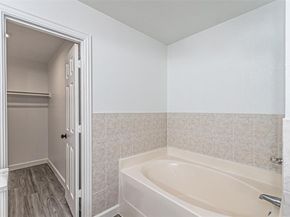 875  Grace Lane , Irving Texas 75061