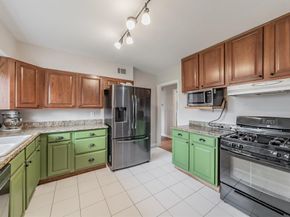 528  Buena Vista Drive , Hurst Texas 76053