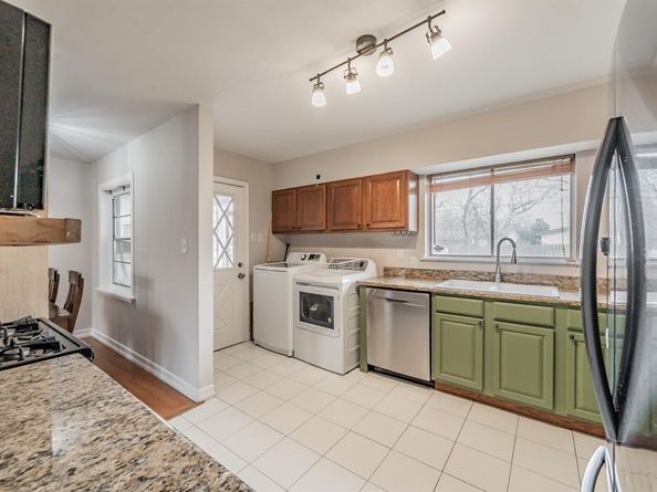 528  Buena Vista Drive , Hurst Texas 76053