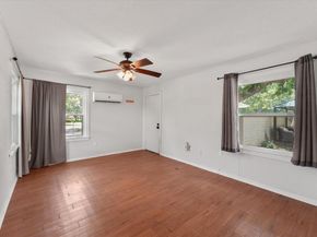 425  Oakhill Drive , Denton Texas 76201