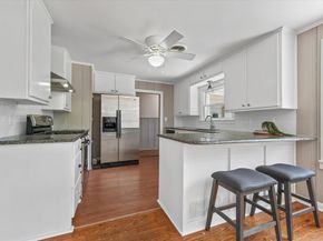 425  Oakhill Drive , Denton Texas 76201