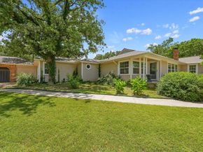 425  Oakhill Drive , Denton Texas 76201