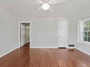 425  Oakhill Drive , Denton Texas 76201