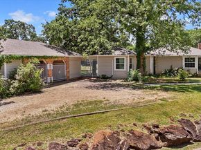 425  Oakhill Drive , Denton Texas 76201