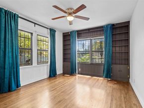 1902  Norfolk Avenue , Dallas Texas 75203