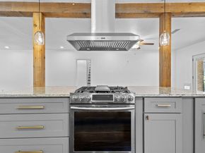 1902  Norfolk Avenue , Dallas Texas 75203