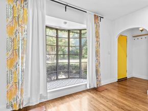 1902  Norfolk Avenue , Dallas Texas 75203