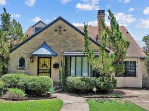 1902  Norfolk Avenue , Dallas Texas 75203