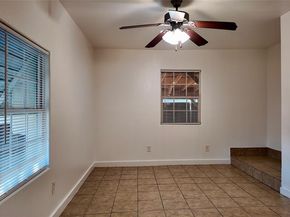 2212  Barlow Avenue , Dallas Texas 75224