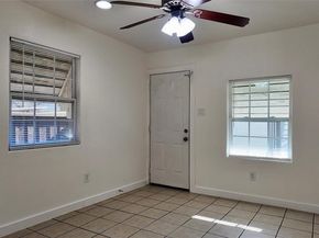 2212  Barlow Avenue , Dallas Texas 75224