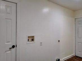 2212  Barlow Avenue , Dallas Texas 75224