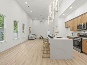 603 S Moore Street , Dallas Texas 75203