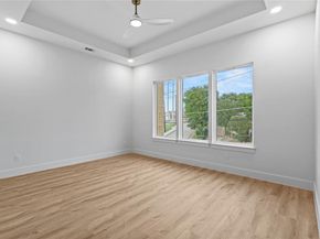 603 S Moore Street , Dallas Texas 75203