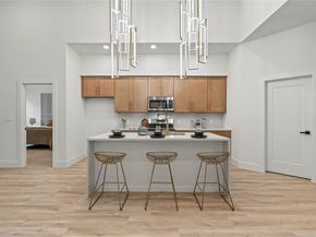 603 S Moore Street , Dallas Texas 75203