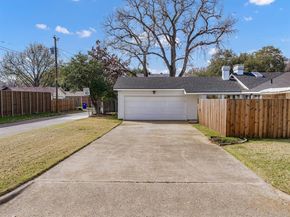 3838  Crestpark Drive , Farmers Branch Texas 75244