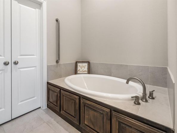 4309  Rose Garrison Lane , Arlington Texas 76005