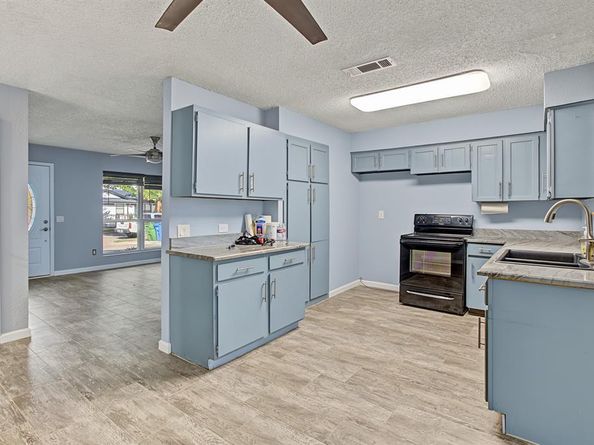 4716  Kyle Drive , Balch Springs Texas 75180