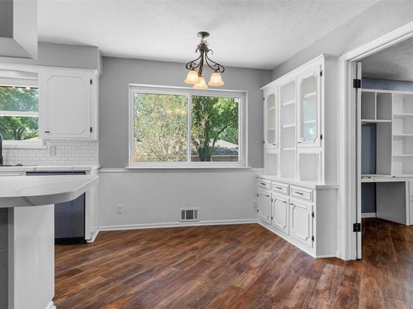 1601  Dakota Drive , Garland Texas 75043