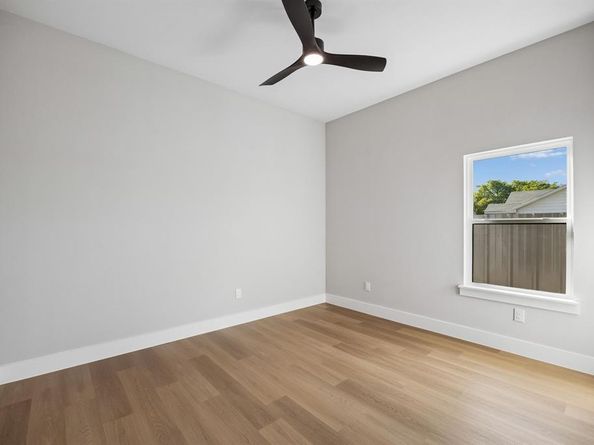 2518  Jeff Street , Dallas Texas 75212