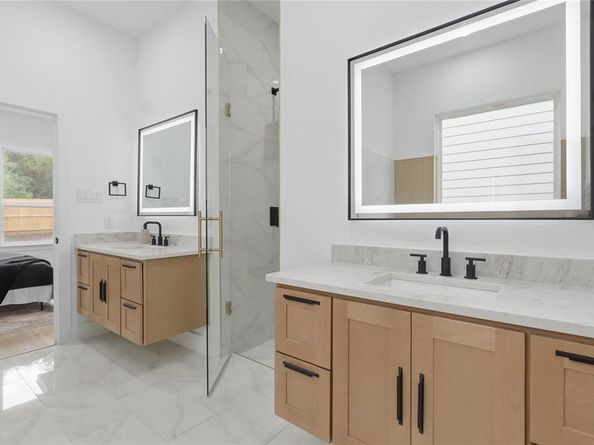 6310  Tracy Road , Dallas Texas 75241