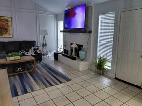 2205  Heritage Circle  2205, Carrollton Texas 75006