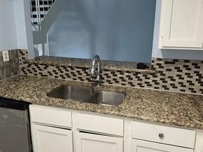 2205  Heritage Circle  2205, Carrollton Texas 75006