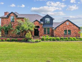 10  Ski Haven Drive , Justin Texas 76247