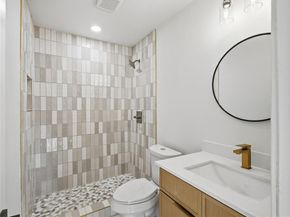 1721  R Avenue , Plano Texas 75074