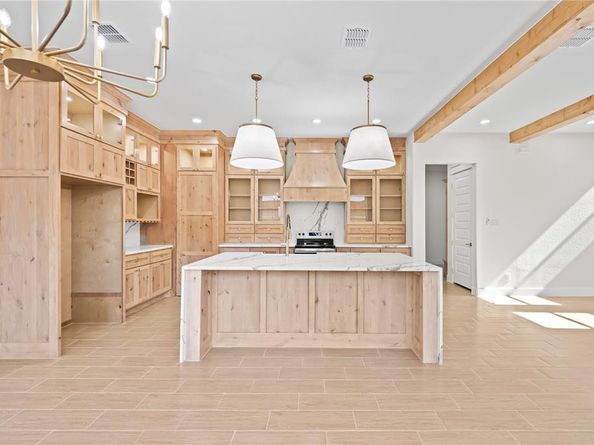 2513  Embrey Place , Fort Worth Texas 76111