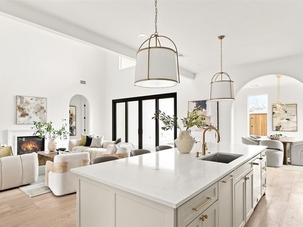 3813  Durango Drive , Dallas Texas 75220