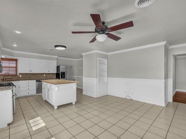 3213  Leith Avenue , Fort Worth Texas 76133