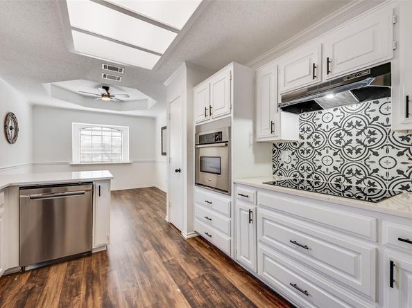 4102  Autumn Ridge Court , Arlington Texas 76016