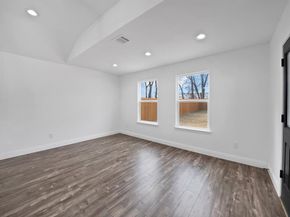 1812  Dillard Street , Fort Worth Texas 76105