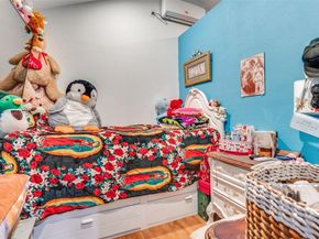 2503  Jim Street , Dallas Texas 75212