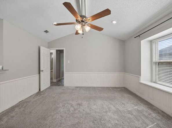 2229  Country Valley Road , Garland Texas 75041