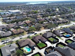 2229  Country Valley Road , Garland Texas 75041