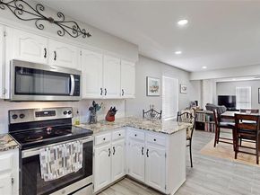 702  Middle Glen Drive , Garland Texas 75043