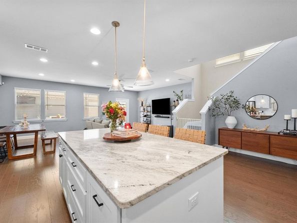 2801  Livingston Avenue , Fort Worth Texas 76110